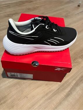 Reebok Lite